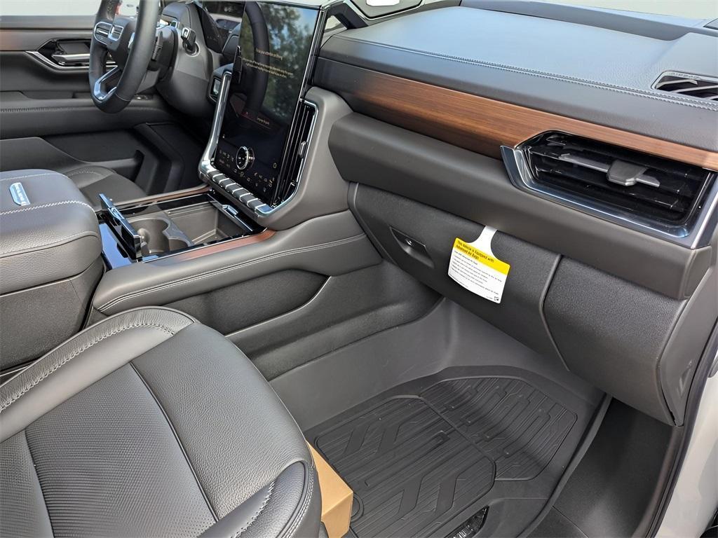 new 2025 GMC Yukon XL car, priced at $98,249