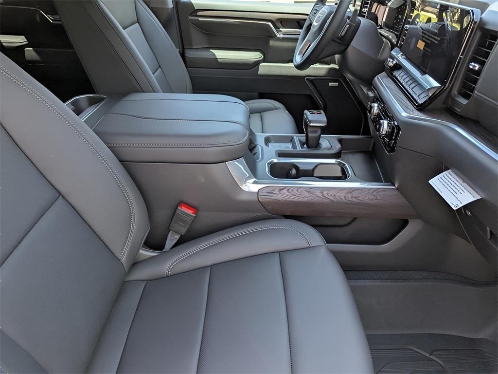 new 2025 GMC Sierra 1500 car, priced at $50,330