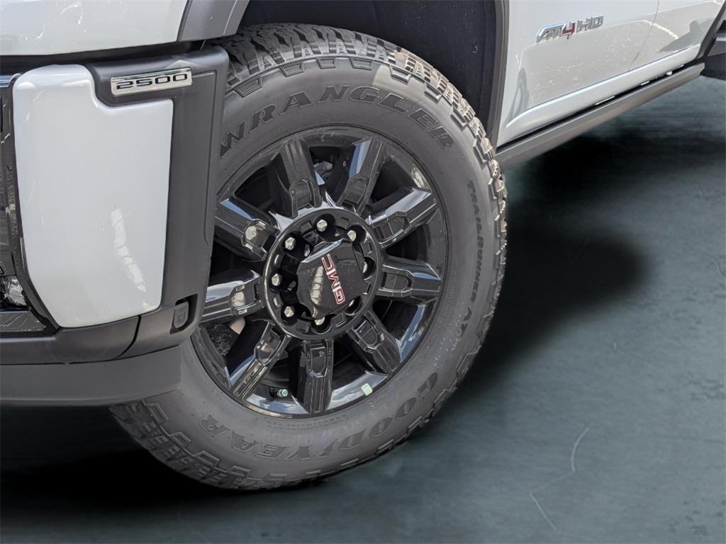 new 2025 GMC Sierra 2500 car, priced at $82,304