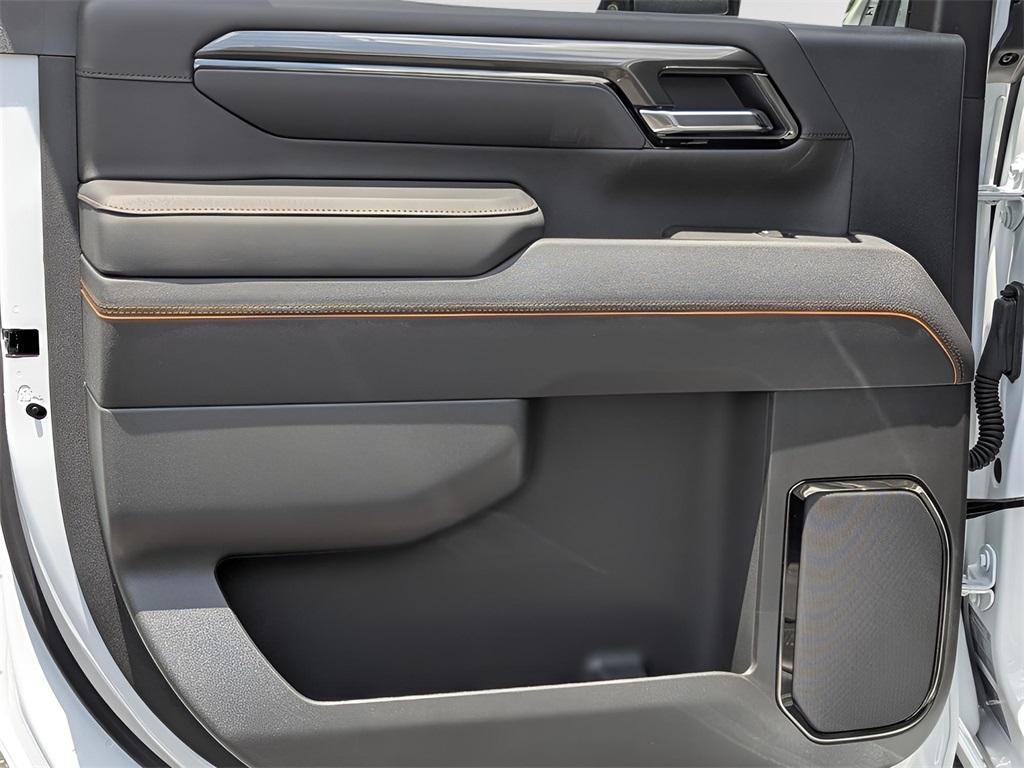 new 2025 GMC Sierra 2500 car, priced at $82,304