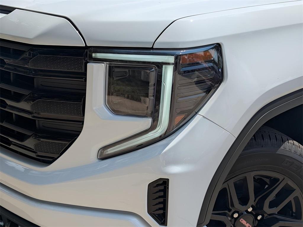 new 2026 GMC Sierra 1500 car, priced at $44,370