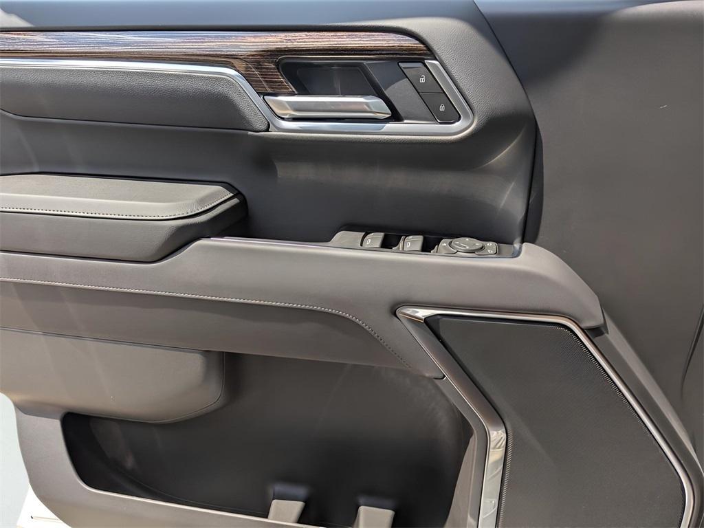 new 2026 GMC Sierra 1500 car, priced at $44,370