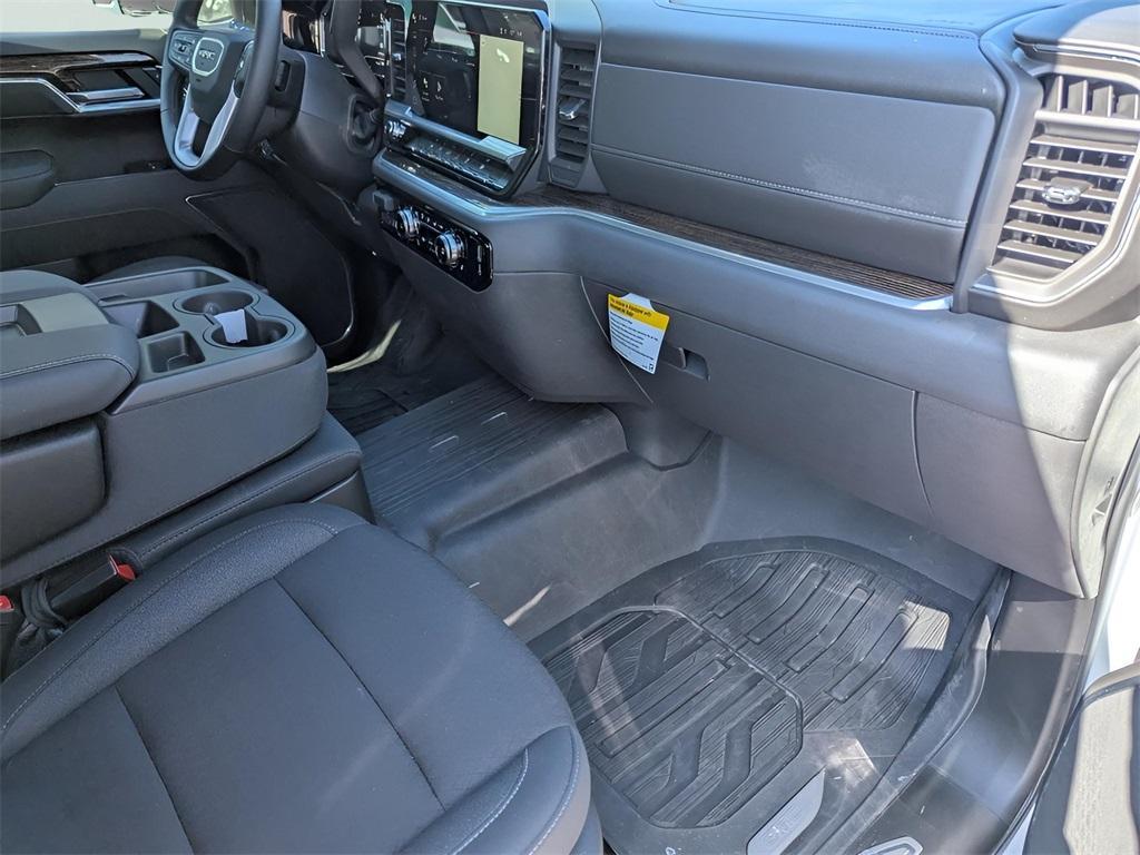 new 2025 GMC Sierra 1500 car, priced at $41,820