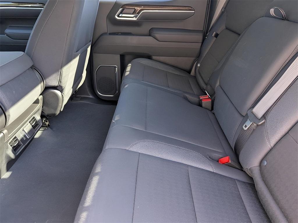 new 2025 GMC Sierra 1500 car, priced at $41,820