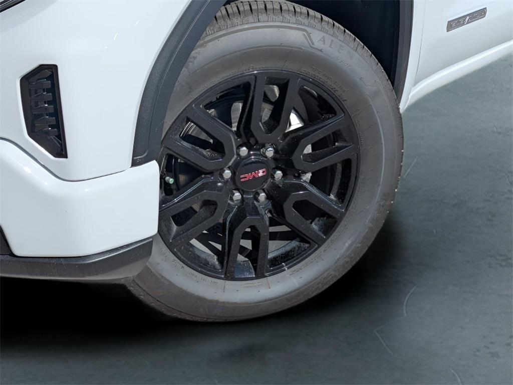 new 2025 GMC Sierra 1500 car, priced at $41,820