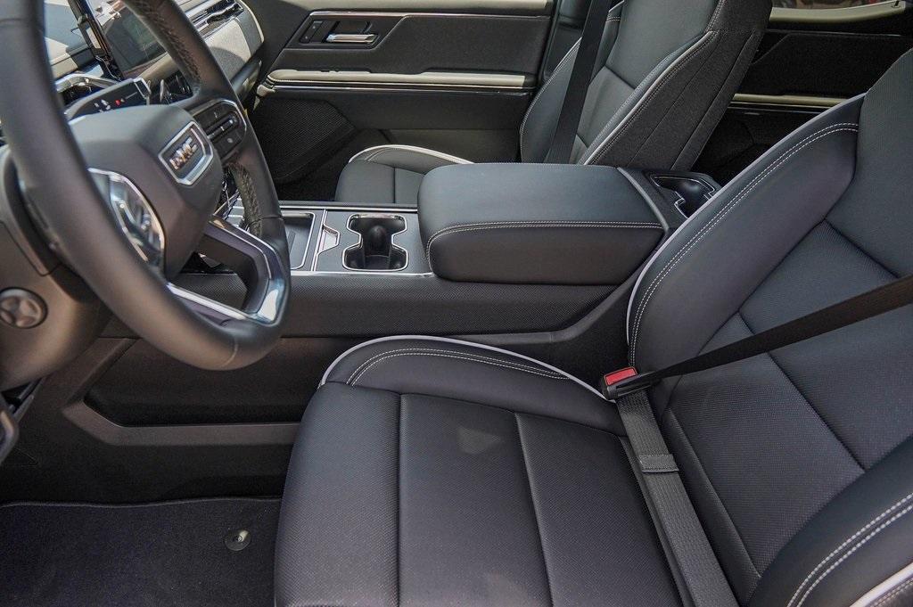 new 2025 GMC Sierra 1500 car, priced at $42,995