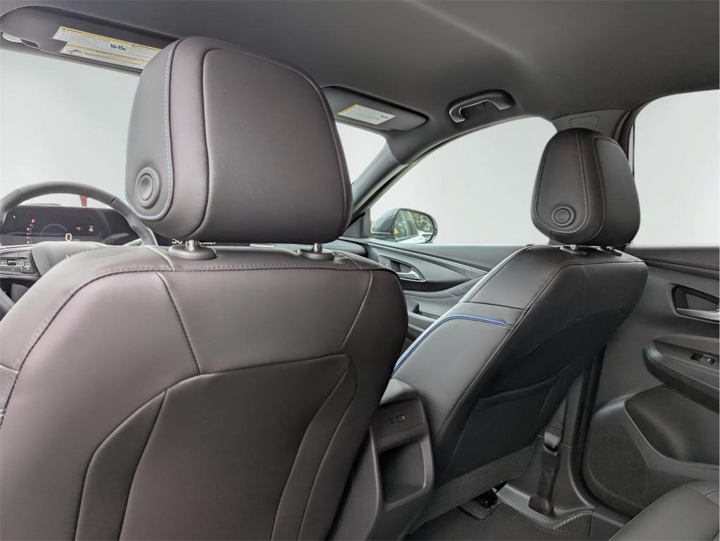 new 2025 Buick Envista car, priced at $28,455