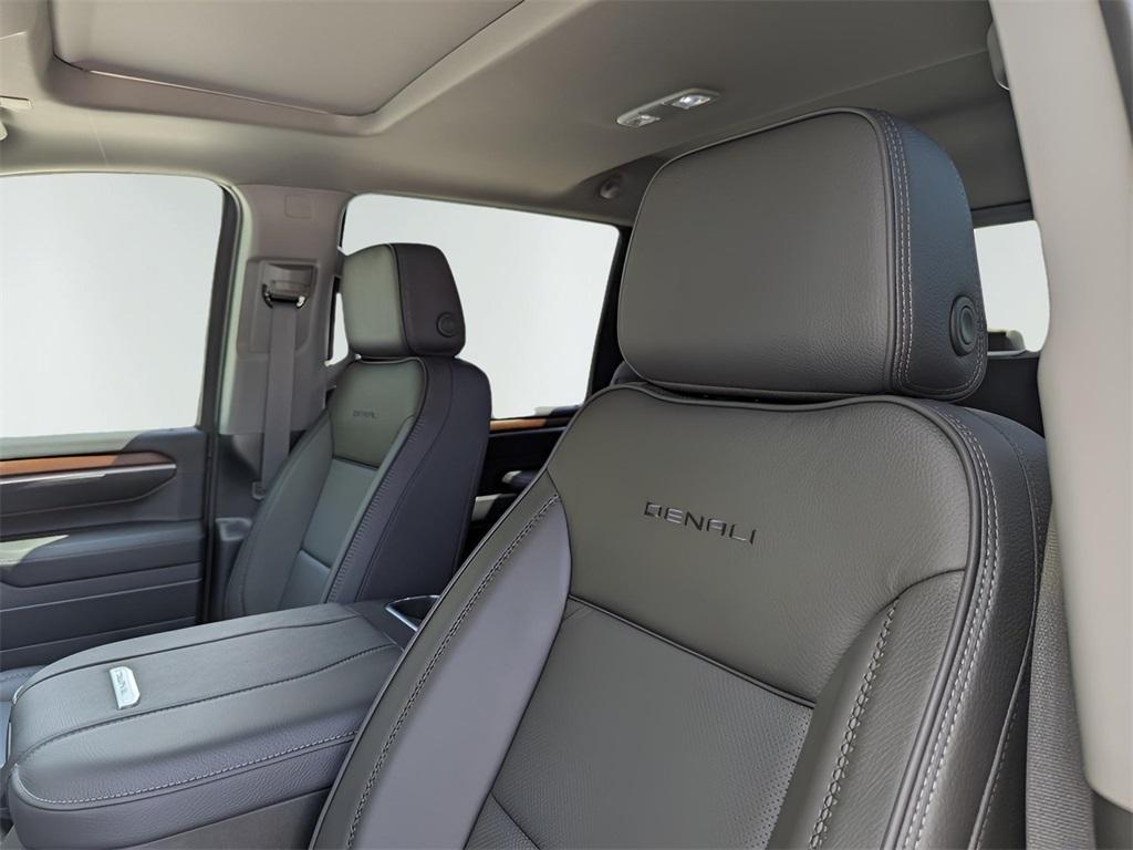 new 2025 GMC Sierra 2500 car, priced at $84,200