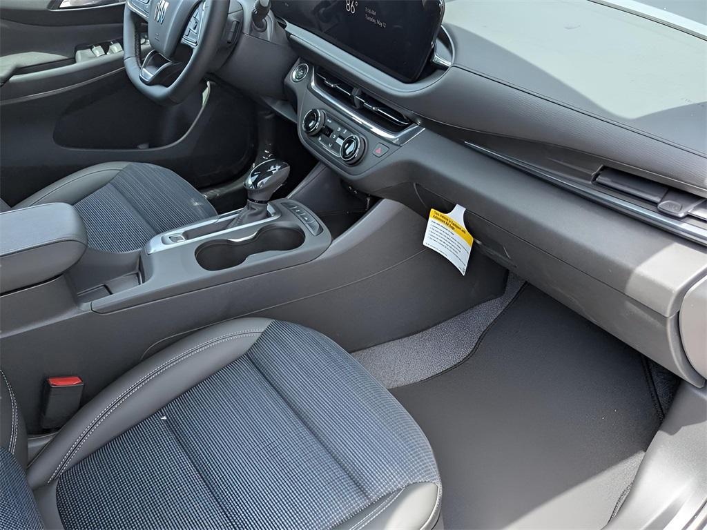new 2025 Buick Envista car, priced at $27,455