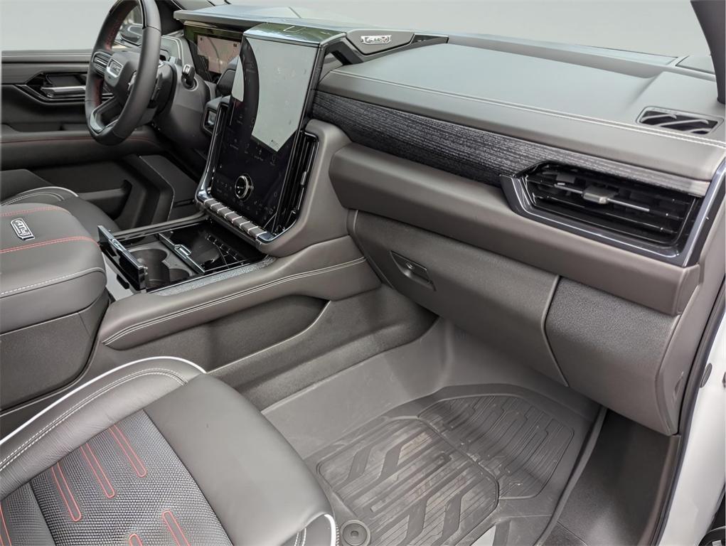 new 2025 GMC Yukon XL car, priced at $103,470