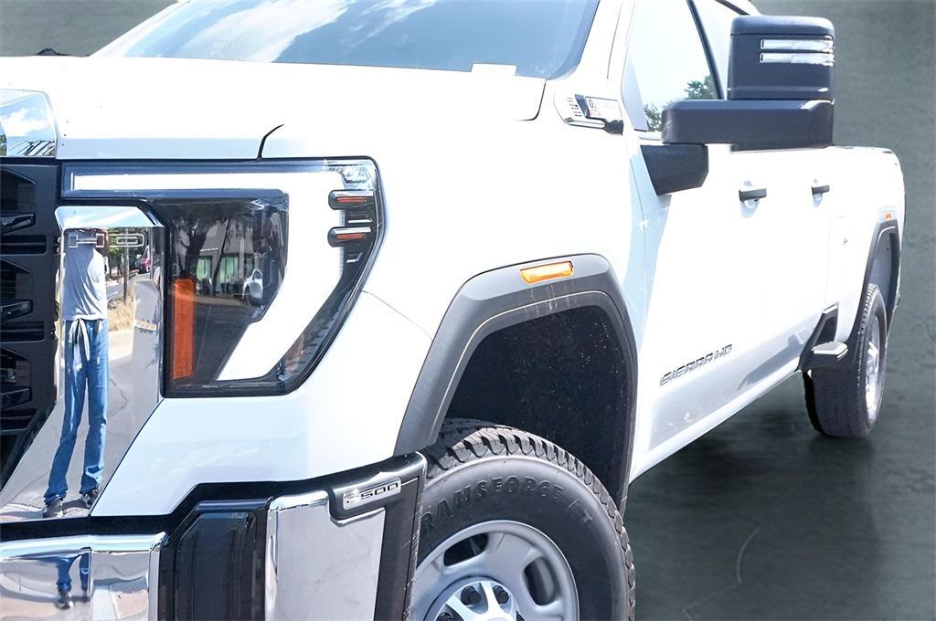 new 2024 GMC Sierra 2500 car, priced at $59,705