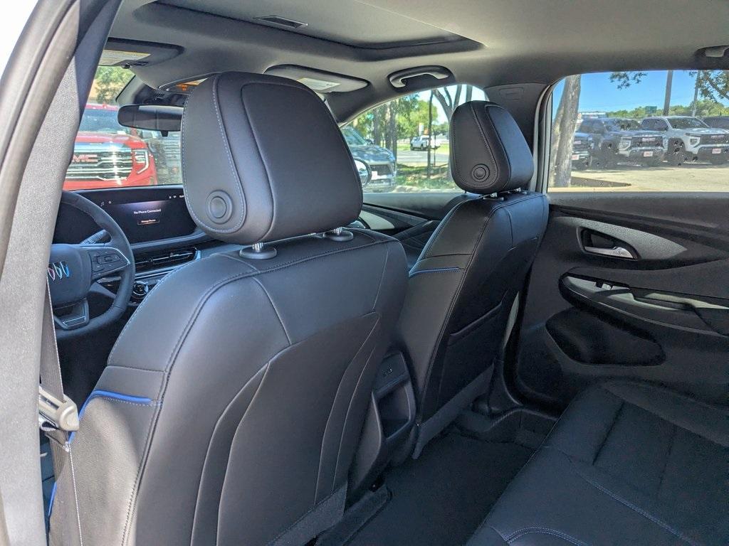 new 2025 Buick Envista car, priced at $29,365