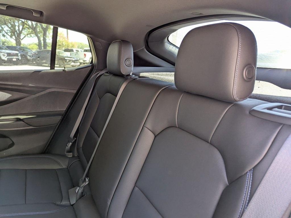 new 2025 Buick Envista car, priced at $29,365