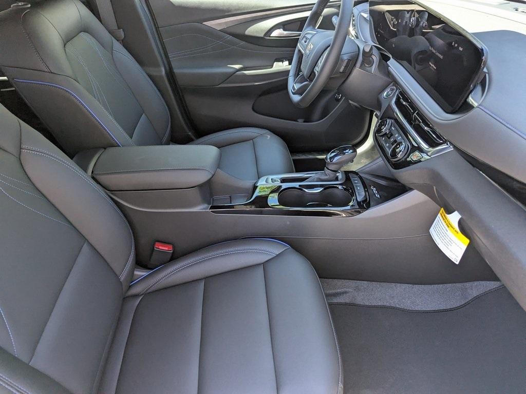 new 2025 Buick Envista car, priced at $29,365