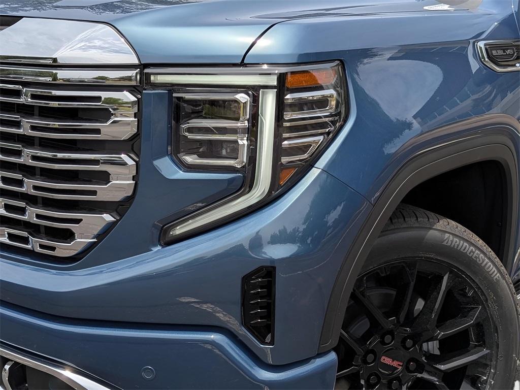 new 2025 GMC Sierra 1500 car, priced at $66,900
