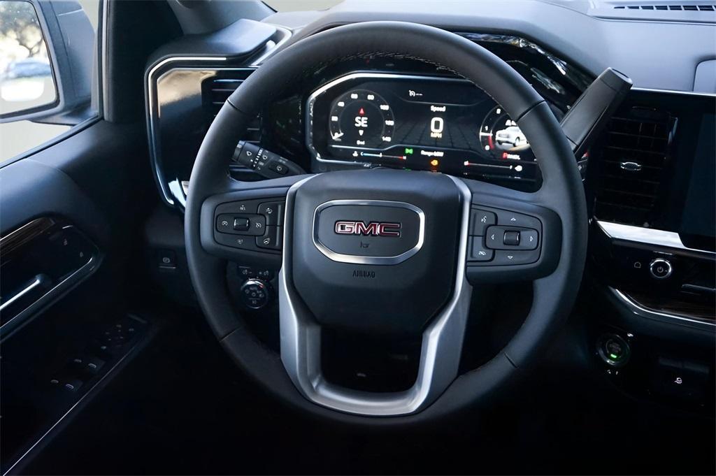 new 2025 GMC Sierra 1500 car, priced at $43,895