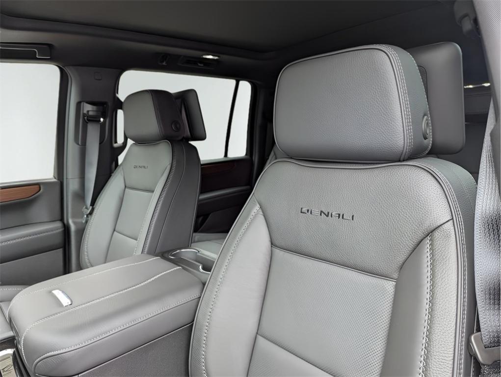 new 2025 GMC Yukon XL car, priced at $97,350