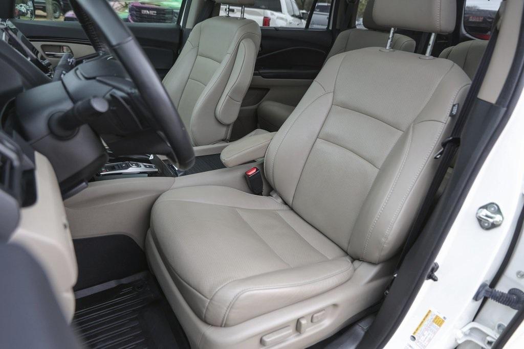 used 2019 Honda Pilot car, priced at $25,900