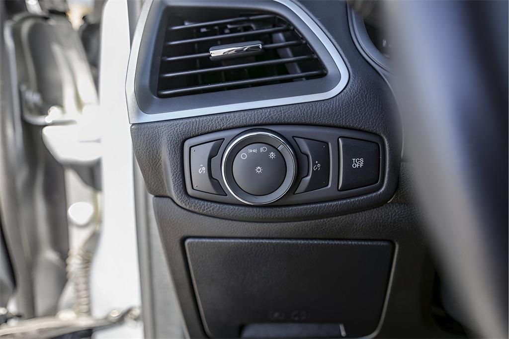 used 2020 Ford Edge car, priced at $14,900