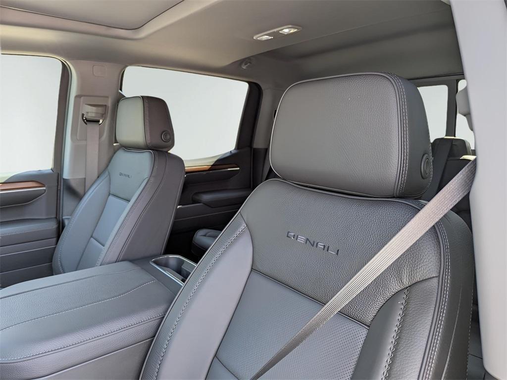 new 2025 GMC Sierra 1500 car, priced at $66,700