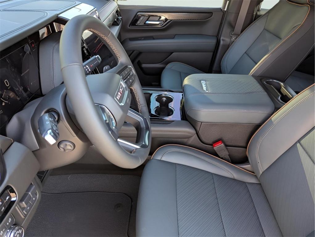 new 2025 GMC Yukon XL car, priced at $91,580