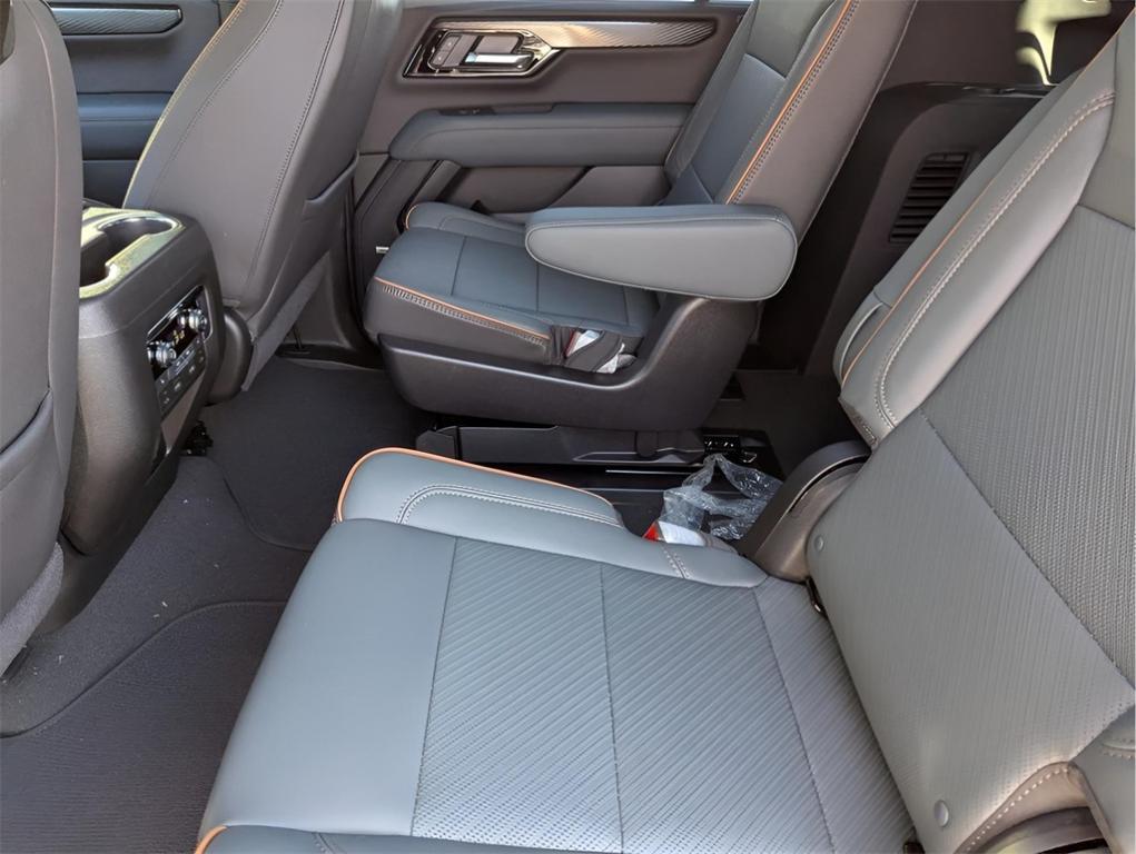 new 2025 GMC Yukon XL car, priced at $91,580