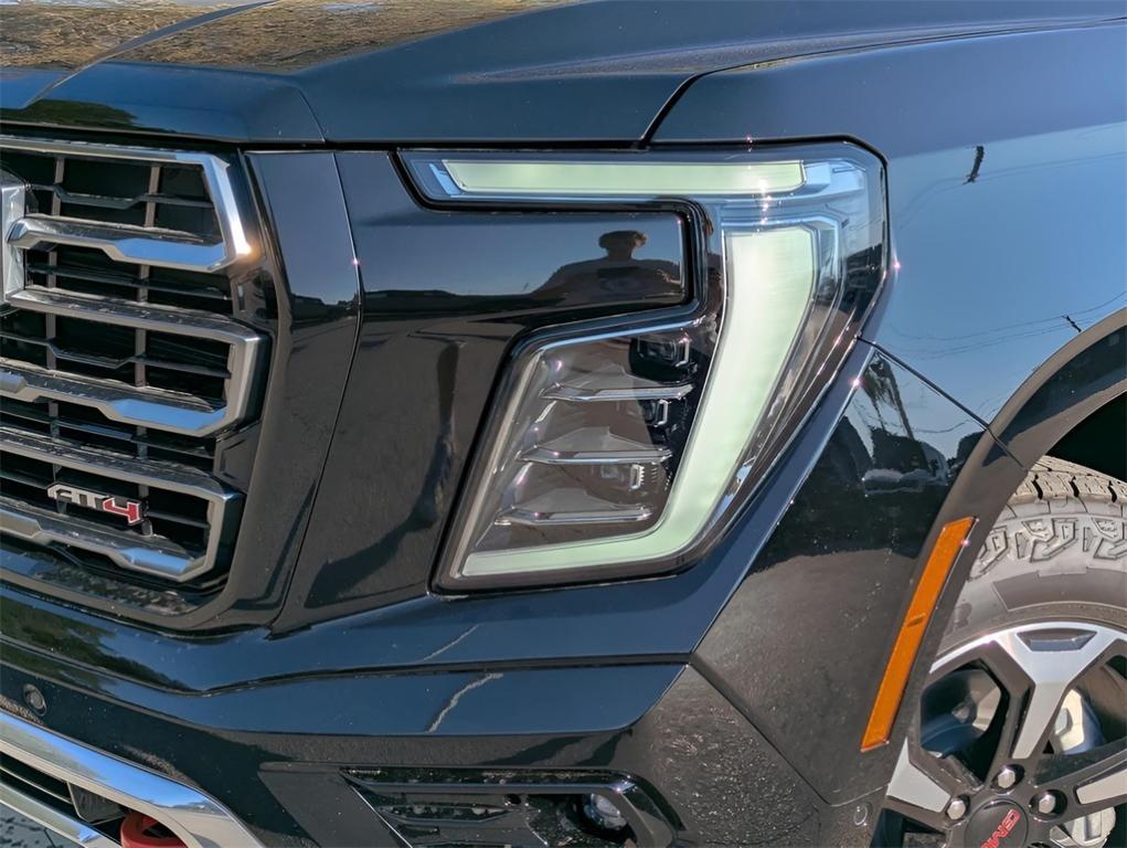 new 2025 GMC Yukon XL car, priced at $91,580