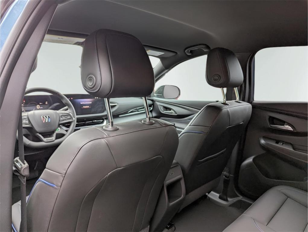 new 2025 Buick Envista car, priced at $28,355