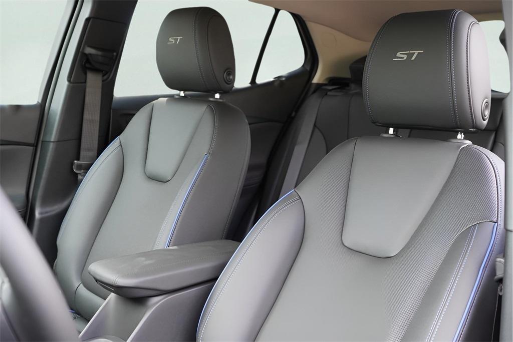 new 2026 Buick Encore GX car, priced at $27,665