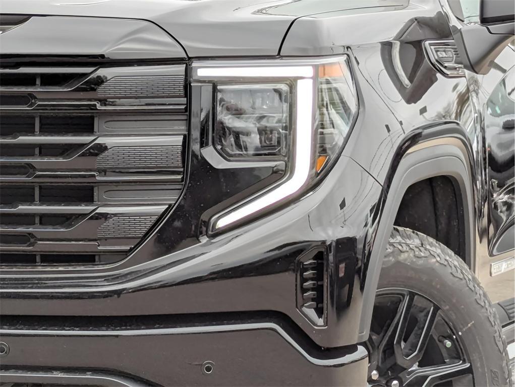 new 2025 GMC Sierra 1500 car, priced at $57,180