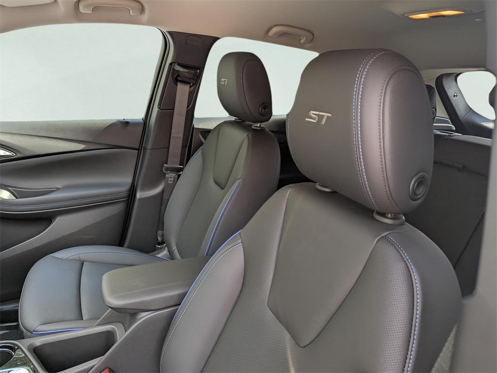 new 2026 Buick Encore GX car, priced at $27,665