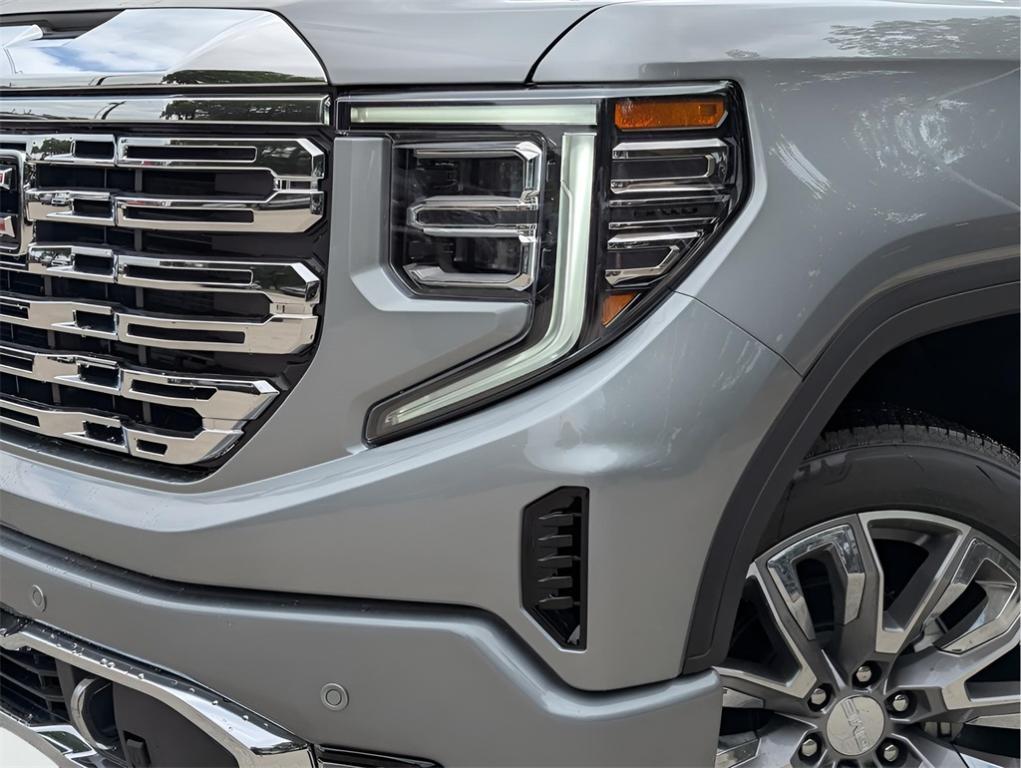 new 2025 GMC Sierra 1500 car, priced at $65,500