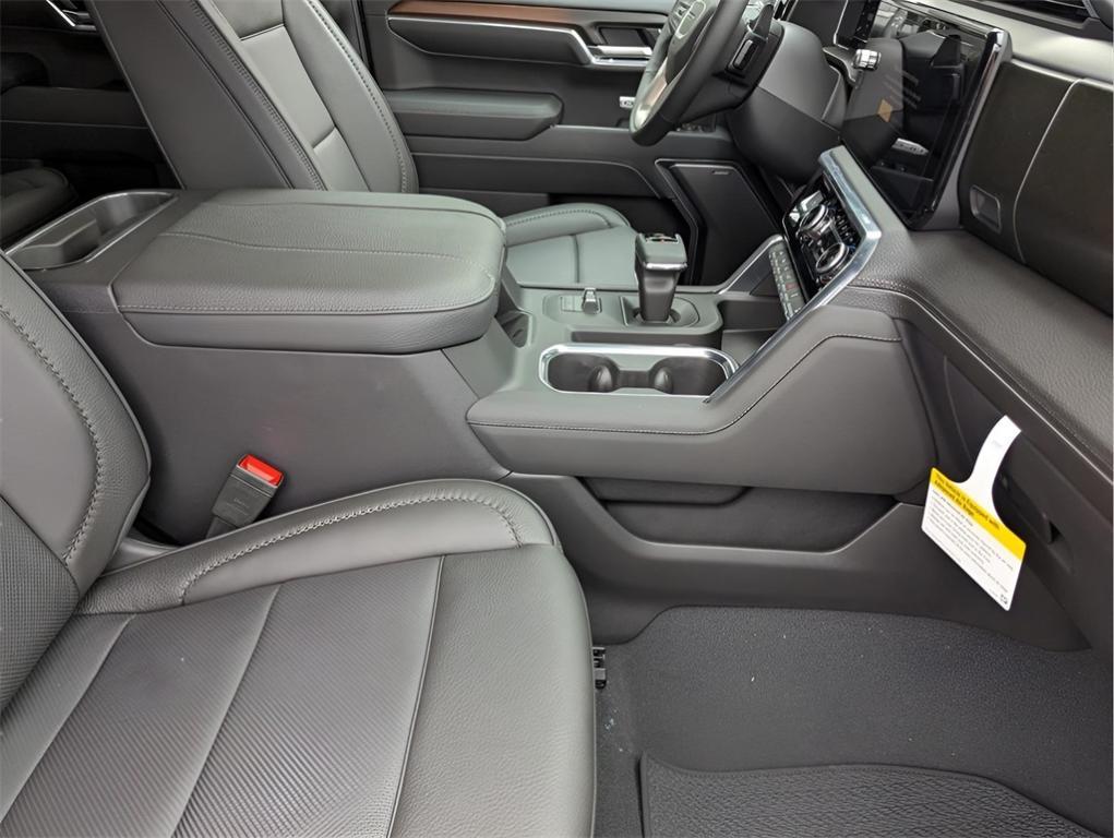 new 2025 GMC Sierra 1500 car, priced at $65,500