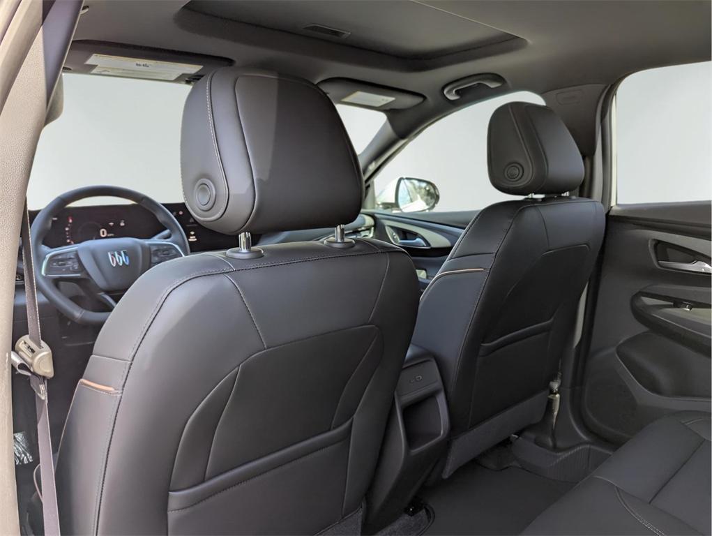 new 2025 Buick Envista car, priced at $32,060