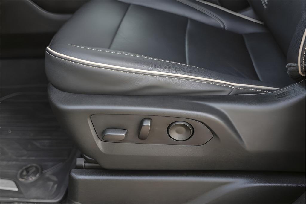 used 2021 GMC Yukon car, priced at $52,900