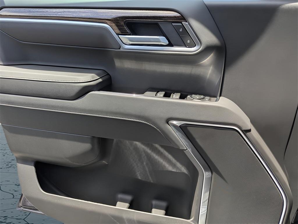 new 2026 GMC Sierra 1500 car, priced at $47,730