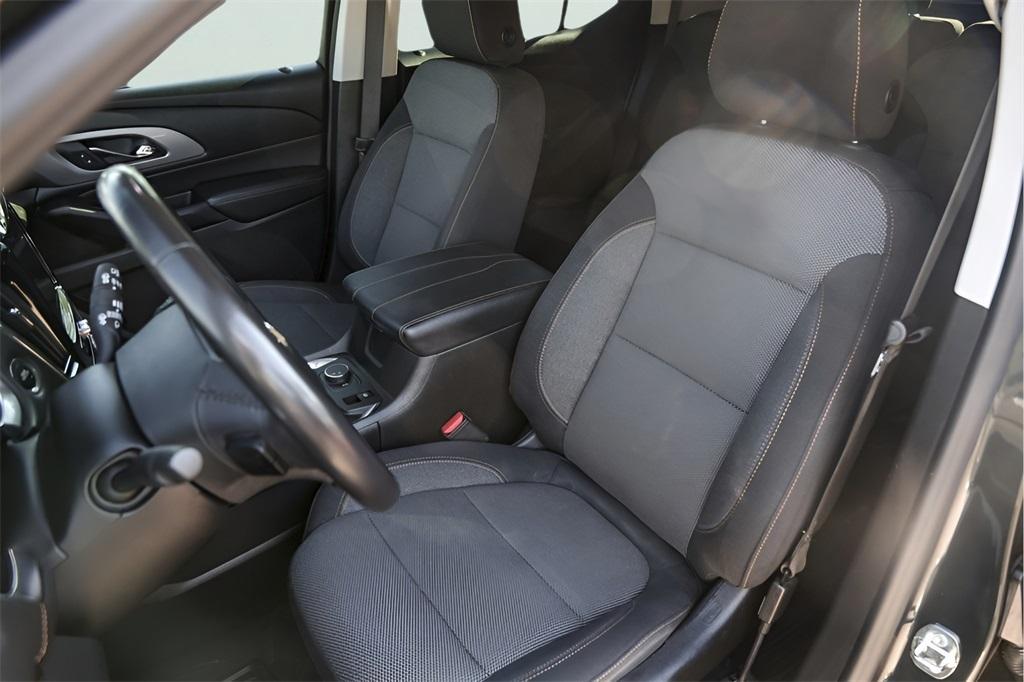 used 2018 Chevrolet Traverse car, priced at $18,400