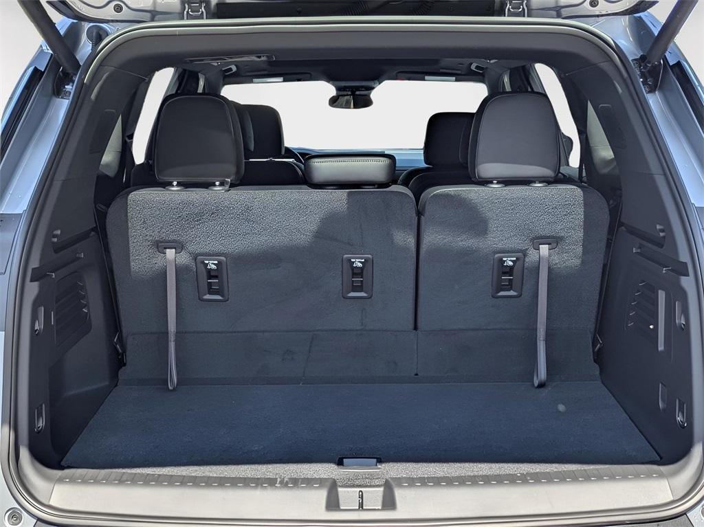 new 2025 GMC Acadia car, priced at $48,675