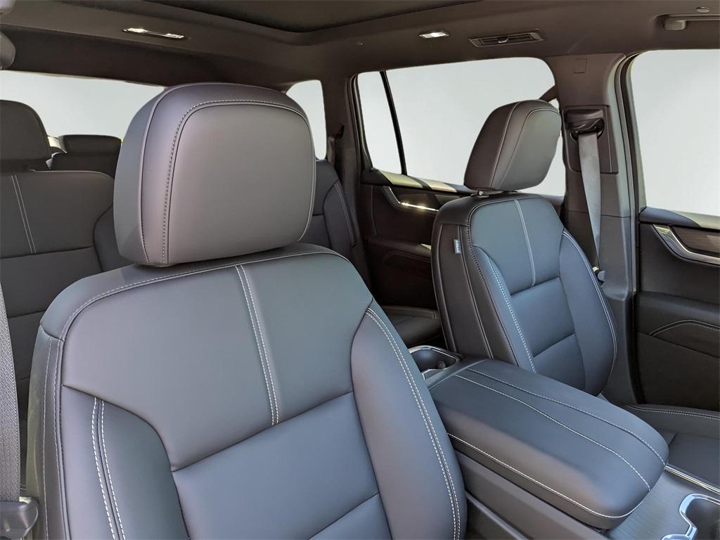 new 2025 GMC Acadia car, priced at $48,675