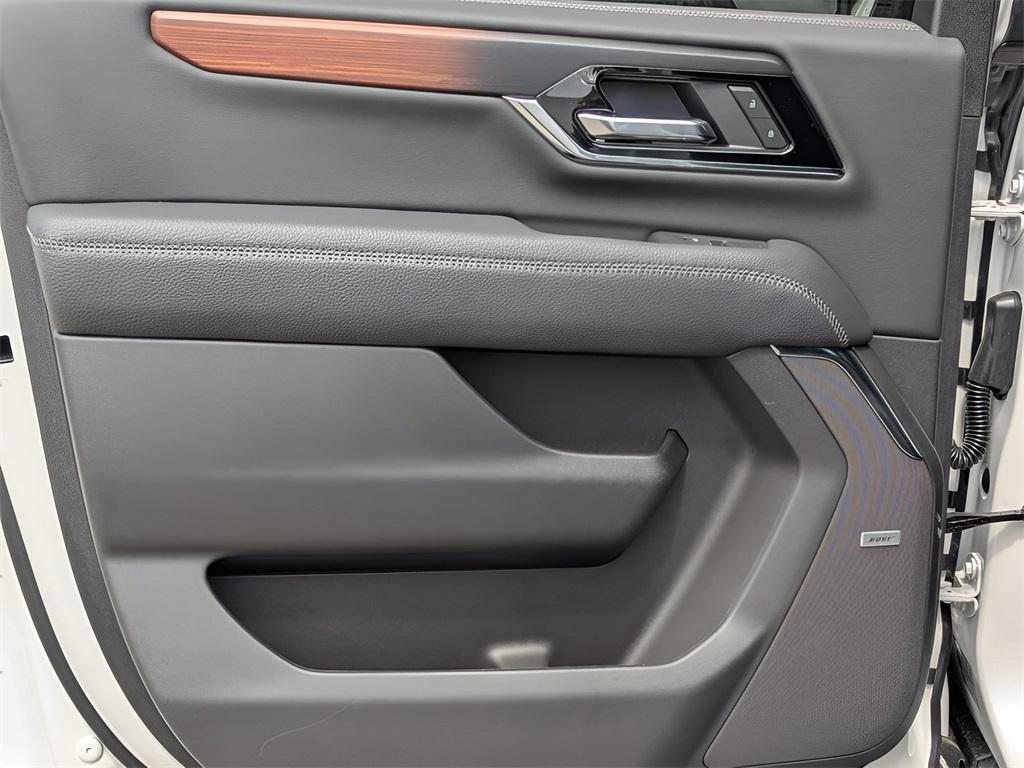 new 2025 GMC Yukon XL car, priced at $97,950