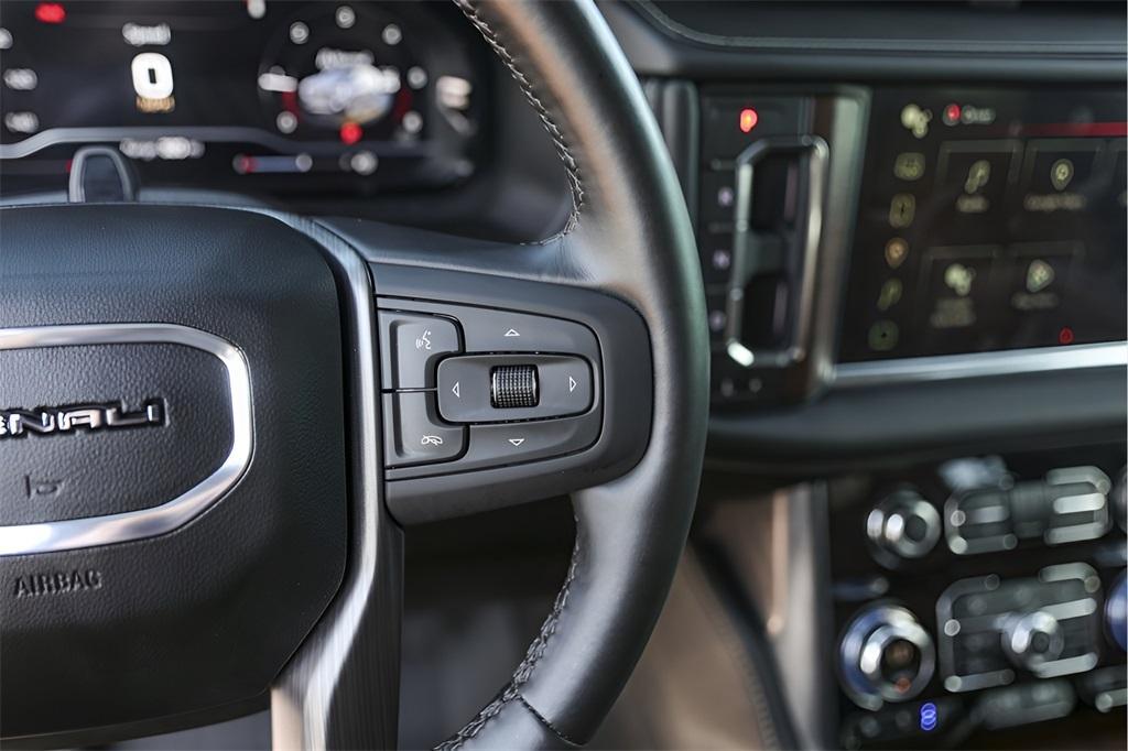 used 2023 GMC Yukon XL car, priced at $76,900