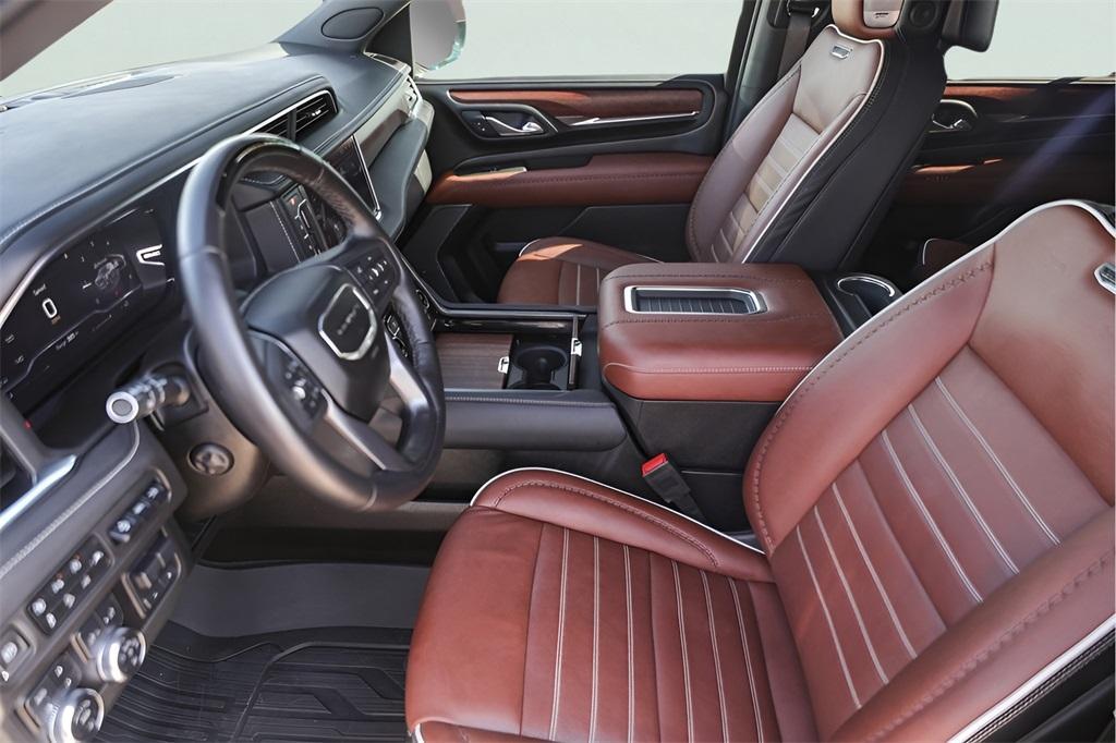 used 2023 GMC Yukon XL car, priced at $76,900