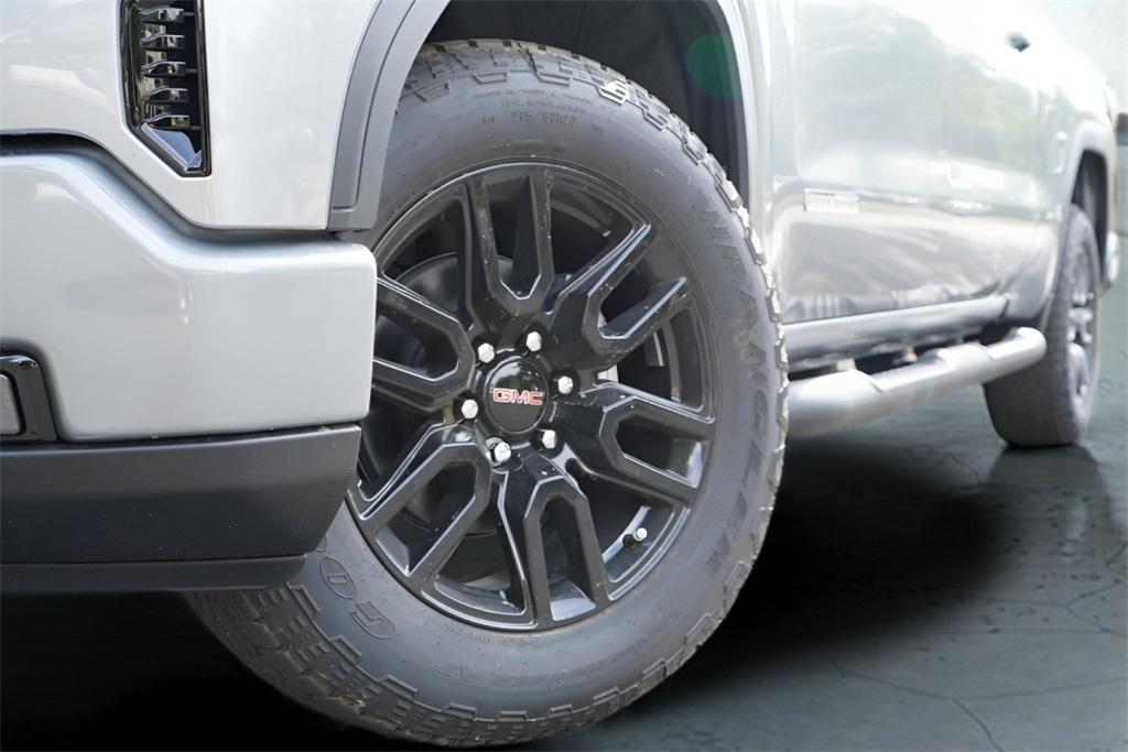 new 2026 GMC Sierra 1500 car, priced at $45,400