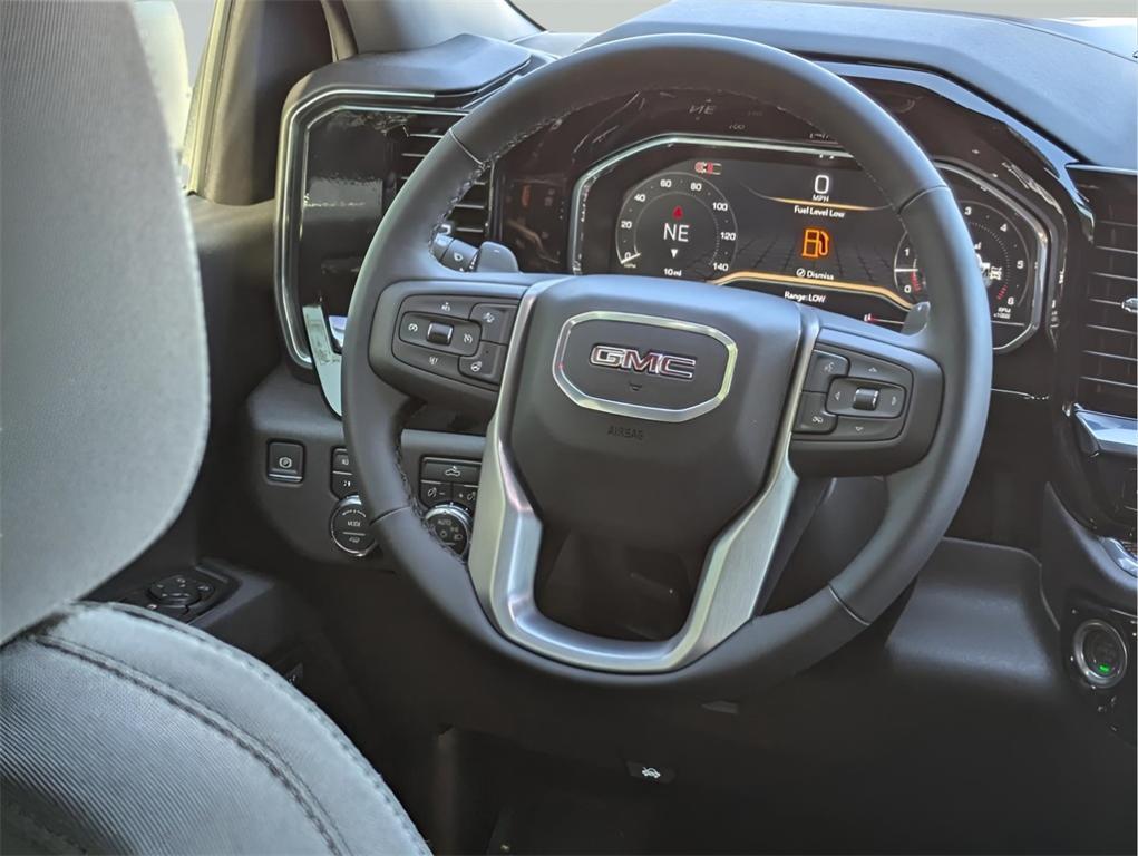 new 2025 GMC Sierra 1500 car, priced at $57,040