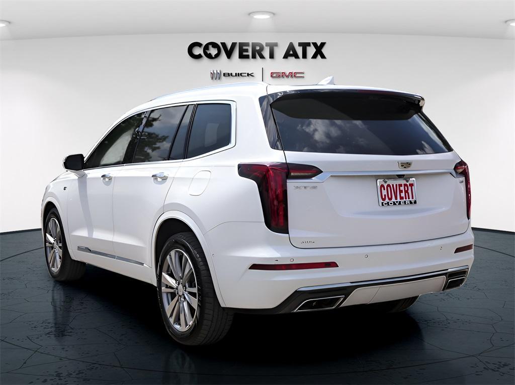 used 2022 Cadillac XT6 car, priced at $35,498