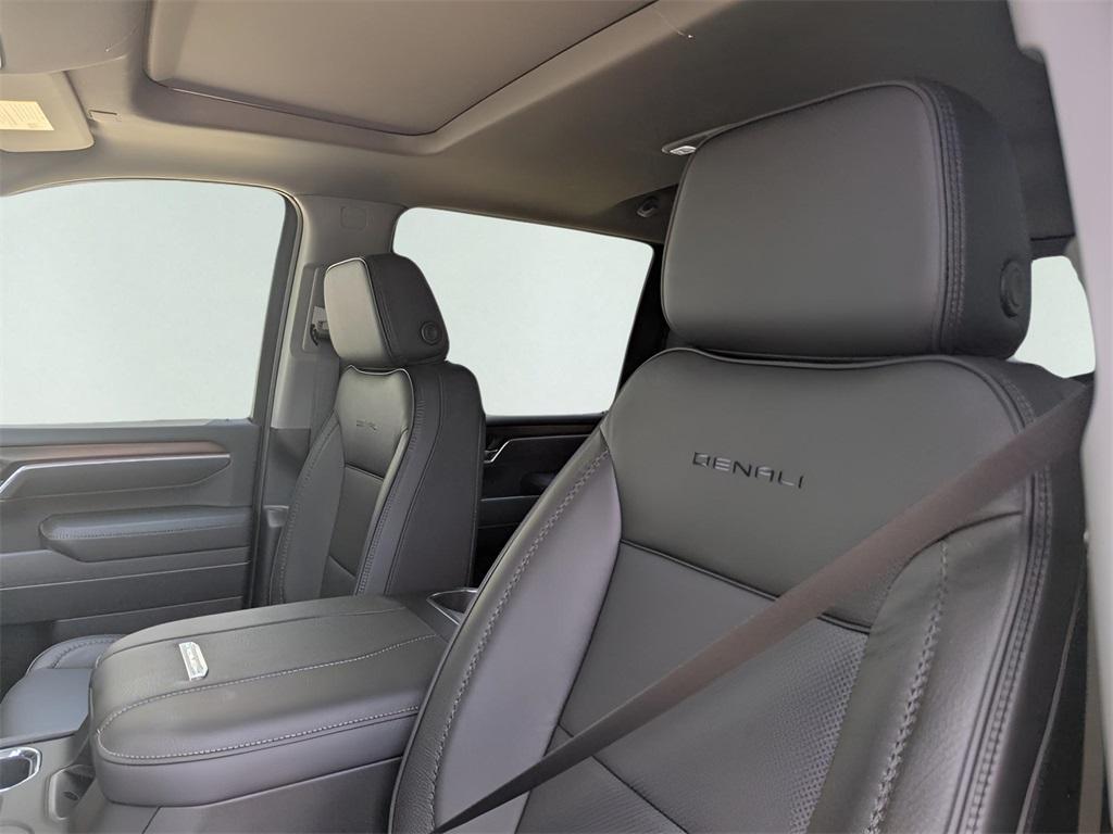 new 2025 GMC Sierra 2500 car, priced at $81,340