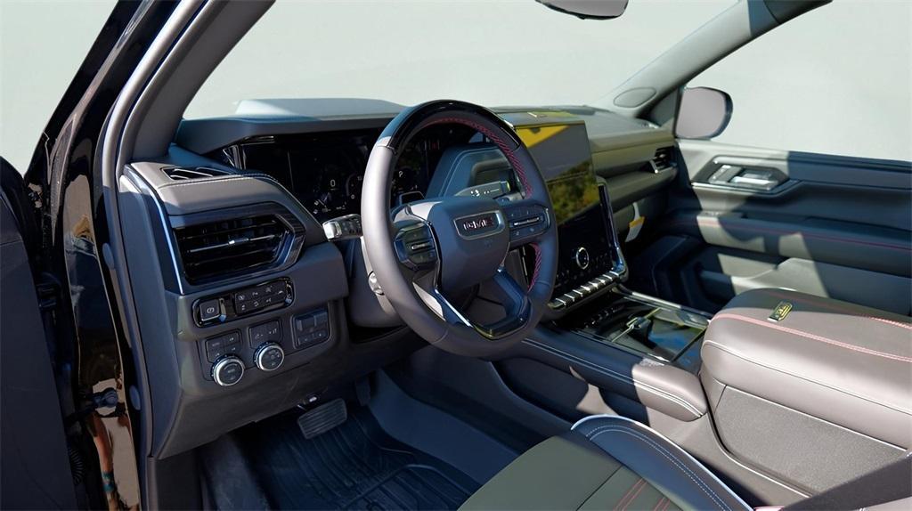 new 2025 GMC Yukon car, priced at $101,634