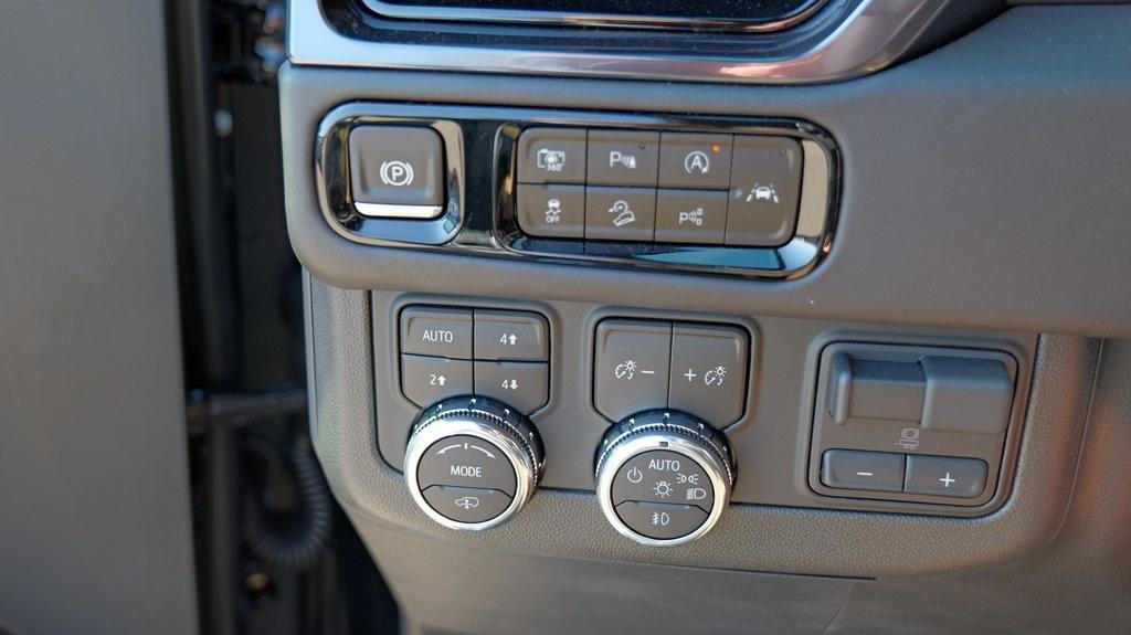 new 2025 GMC Yukon car, priced at $101,634