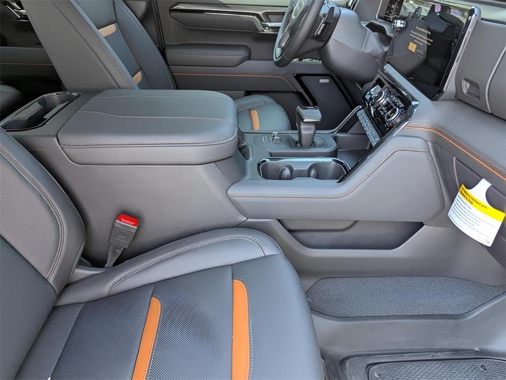 new 2025 GMC Sierra 1500 car, priced at $71,629