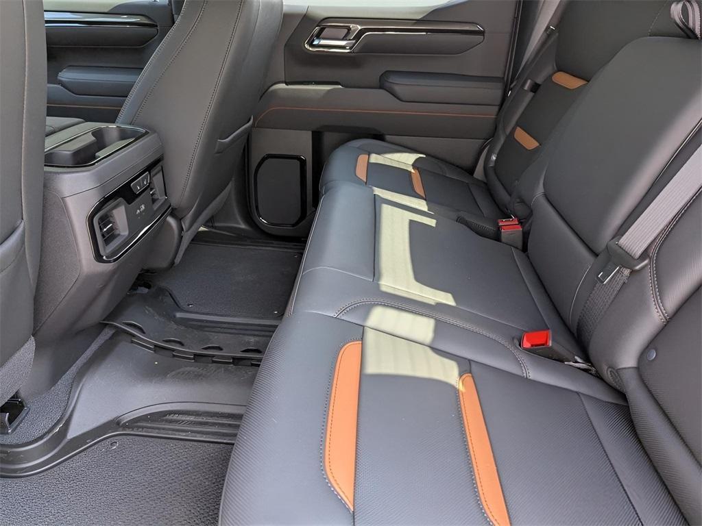 new 2025 GMC Sierra 1500 car, priced at $71,629